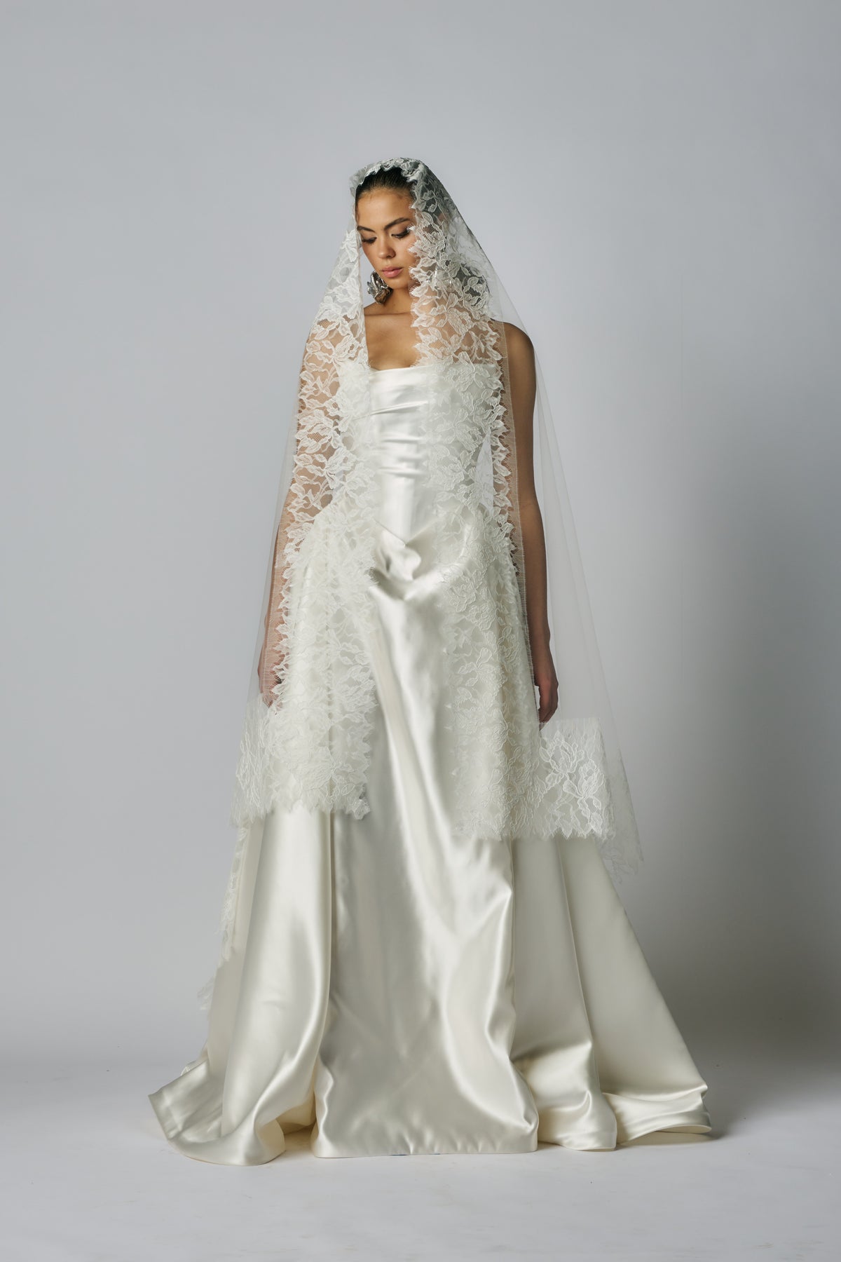 Monaco Mantilla